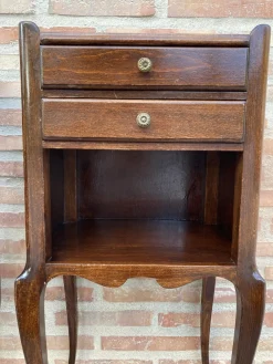 Französische Nachttische aus Eiche mit 2 Schubladen, 1890er, 2er Set