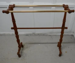Französischer Handtuchhalter aus Eiche & Messing, 1890er