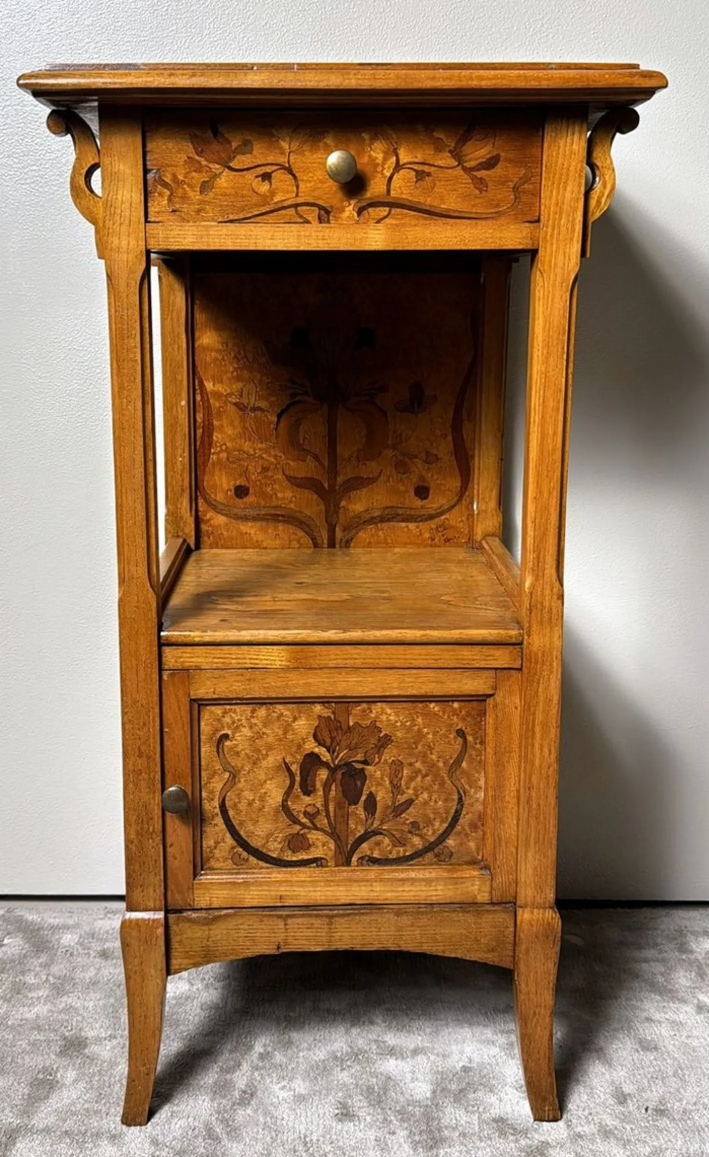 Französischer Jugendstil Nachttisch von Gallé Émile