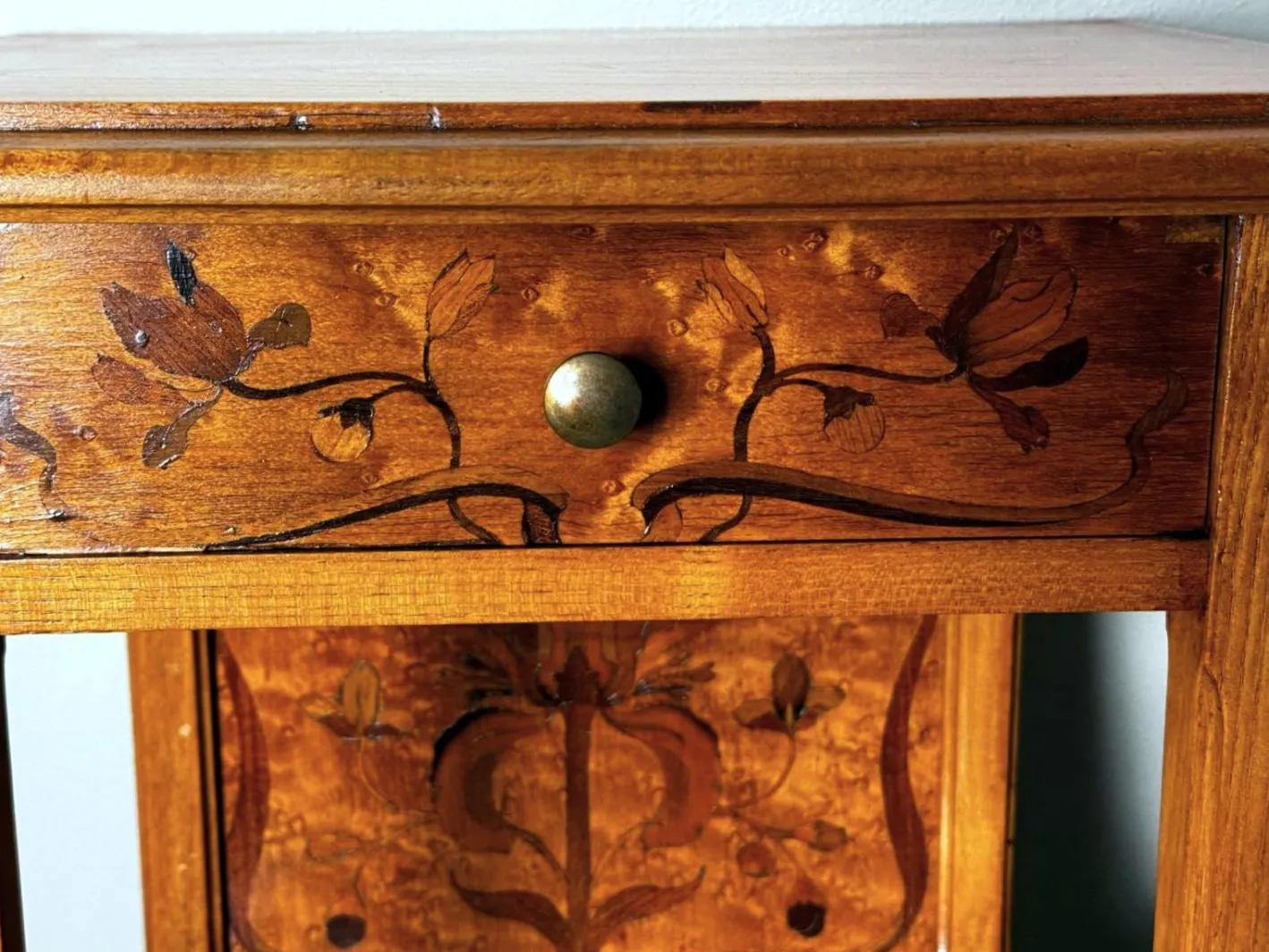 Französischer Jugendstil Nachttisch von Gallé Émile