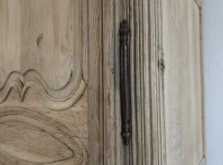 Französischer Kleiderschrank aus gebleichter Eiche, 19. Jh