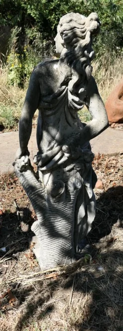 Französischer Künstler, Statue von Diana, 1950, Kunststein
