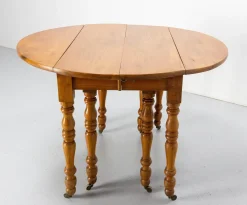 Französischer Louis Philippe Esstisch aus Kirschholz, Mitte 19. Jh.