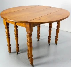 Französischer Louis Philippe Esstisch aus Kirschholz, Mitte 19. Jh.