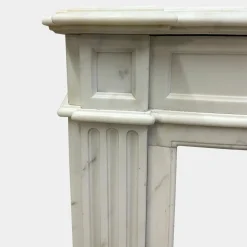 Französischer Louis XVI Kaminsims aus weißem Marmor, 1880er