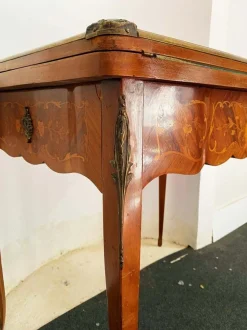 Französischer Louis XV Spieltisch, 19. Jh., Frankreich