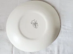 Französischer Teller aus matt glasierter Keramik mit schwarzem Olivenblatt von Salins Toledo, 1960er, 17