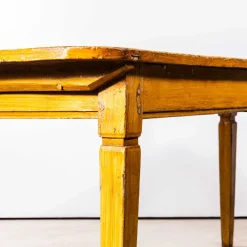 Französischer Vintage Esstisch aus Kunstholz, 1920er