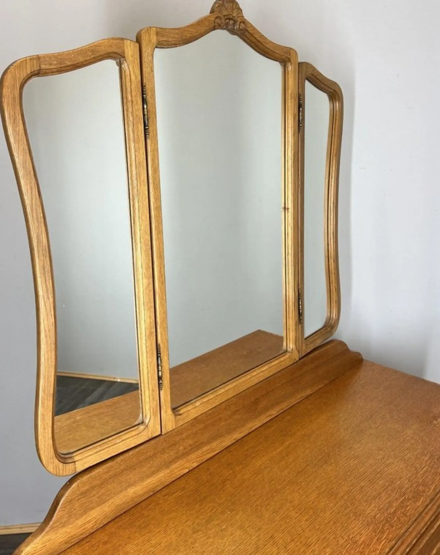 Französischer Vintage Frisiertisch aus Eiche im Louis-Stil mit Spiegel