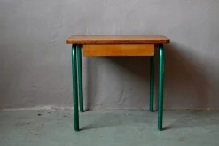 Französischer Vintage Schreibtisch für Kinder, 1950er