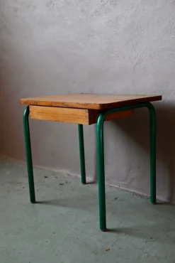 Französischer Vintage Schreibtisch für Kinder, 1950er