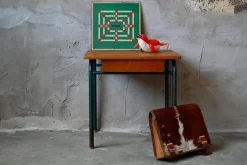 Französischer Vintage Schreibtisch für Kinder, 1950er