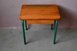 Französischer Vintage Schreibtisch für Kinder, 1950er
