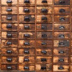 Französischer Vintage Schubladenschrank, 1940er