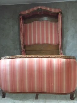 Französisches Bett im Louis XVI Stil aus Nussholz, 1890er