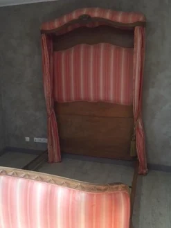 Französisches Bett im Louis XVI Stil aus Nussholz, 1890er