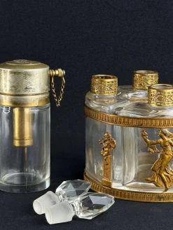 Französisches Neo-Empire Ormolu Parfümset mit Flaschen von Arys Paris Fox-Trott, 1890er, 5 . Set