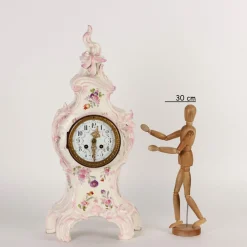 Französische Standuhr im Barockstil aus Porzellan, 1800er