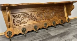 Französische Vintage Garderobe aus geschnitzter Eiche mit 7 Haken