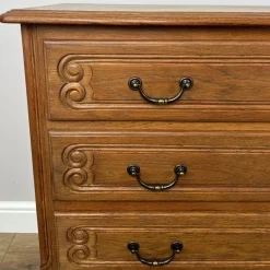 Französische Vintage Louis Kommode mit 3 Schubladen aus Eiche