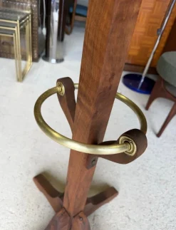 Freistehender Art Deco Garderobenständer