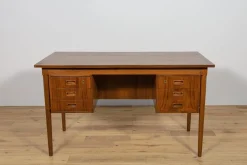 Freistehender Mid-Century Schreibtisch aus Teak, Dänemark, 1960er