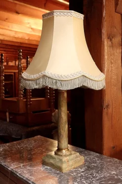 Frühes 20. Jh. Empire Säulenlampe aus grünem Onyx