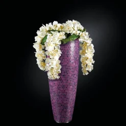Fuchsia Obice Vase aus Polyethylen mit Bisazza Mosaik von VGnewtrend