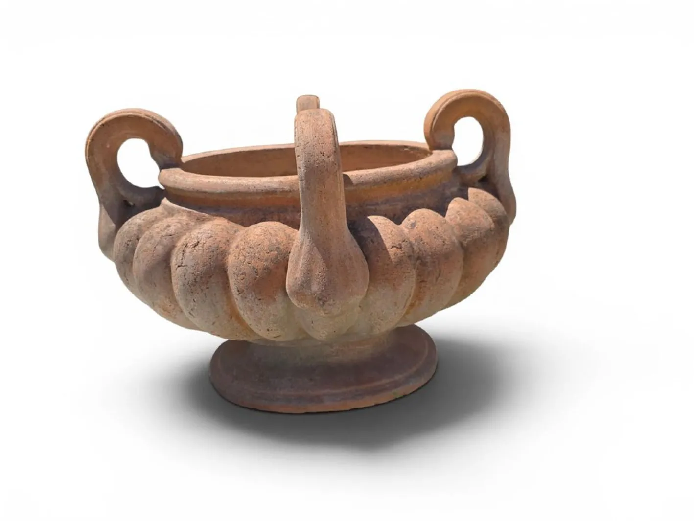 Gelappter italienischer Krater aus Terrakotta mit Griffen, 1950