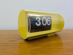 Gelbe Cifra 3 Syncron Uhr von Solari Udine, Italien, 1966