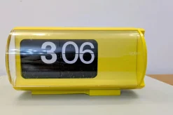 Gelbe Cifra 3 Syncron Uhr von Solari Udine, Italien, 1966