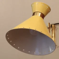 Gelbe Diabolo Wandlampe mit Gelenk von Rene Mathieu für Lunel, 1950er