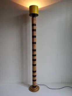 Gelbe Dorica Stehlampe von Pietro Meccani für Meccani Design