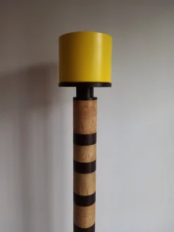 Gelbe Dorica Stehlampe von Pietro Meccani für Meccani Design