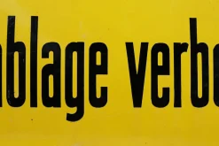 Gelb emailliertes deutsches Vintage Schild, 1900