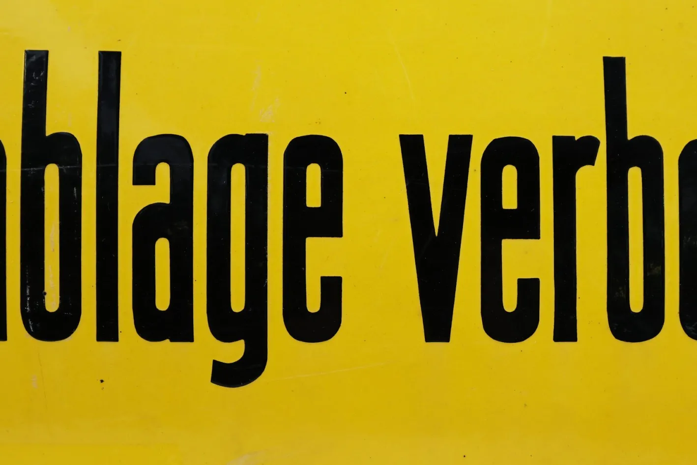 Gelb emailliertes deutsches Vintage Schild, 1900