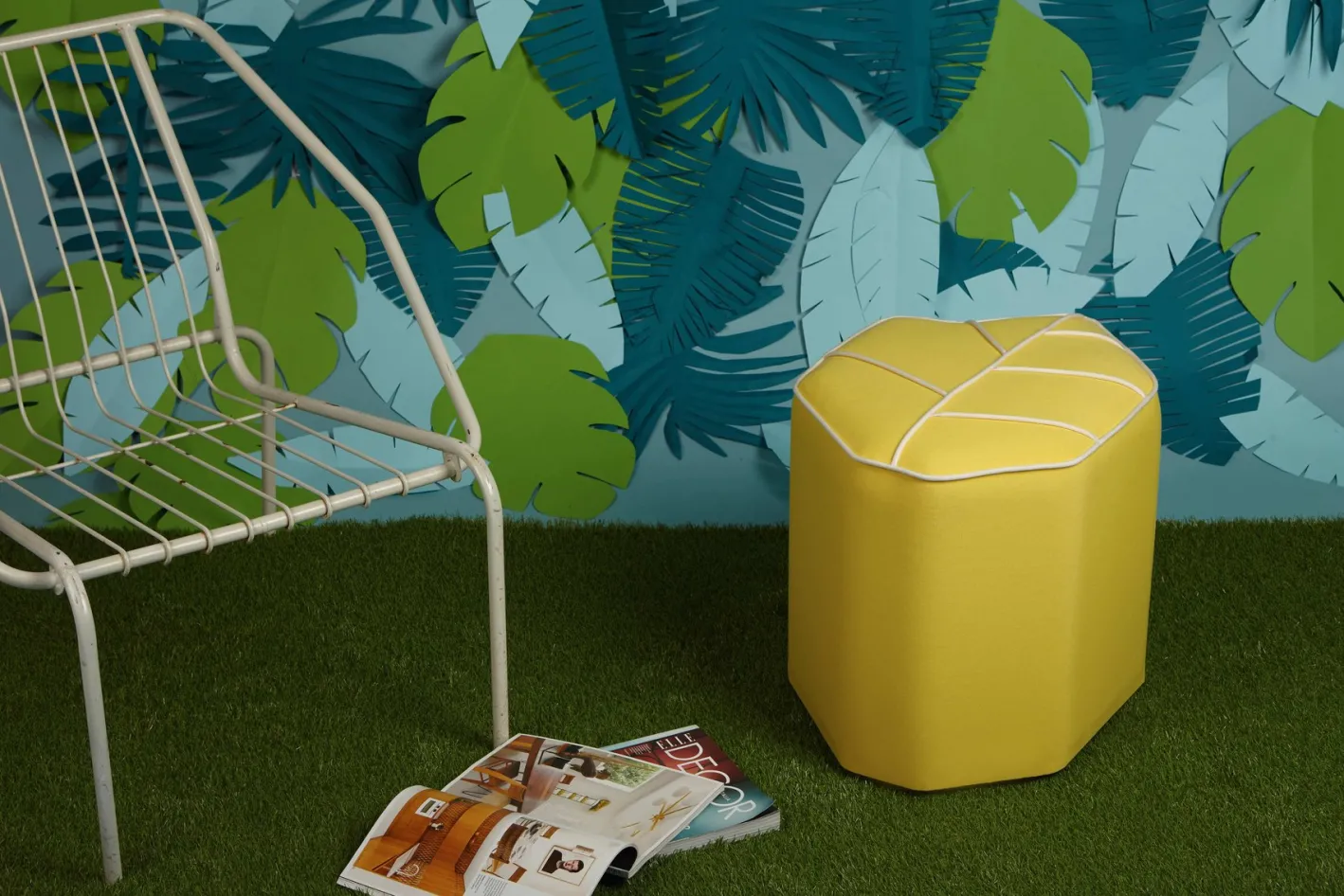 Gelber Outdoor Leaf Sitzpouf von Nicolette de Waart für Design by Nico