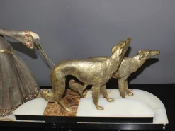 Georges Gori, Frau mit Windhunden, 1925, Faux Chryséléphantine