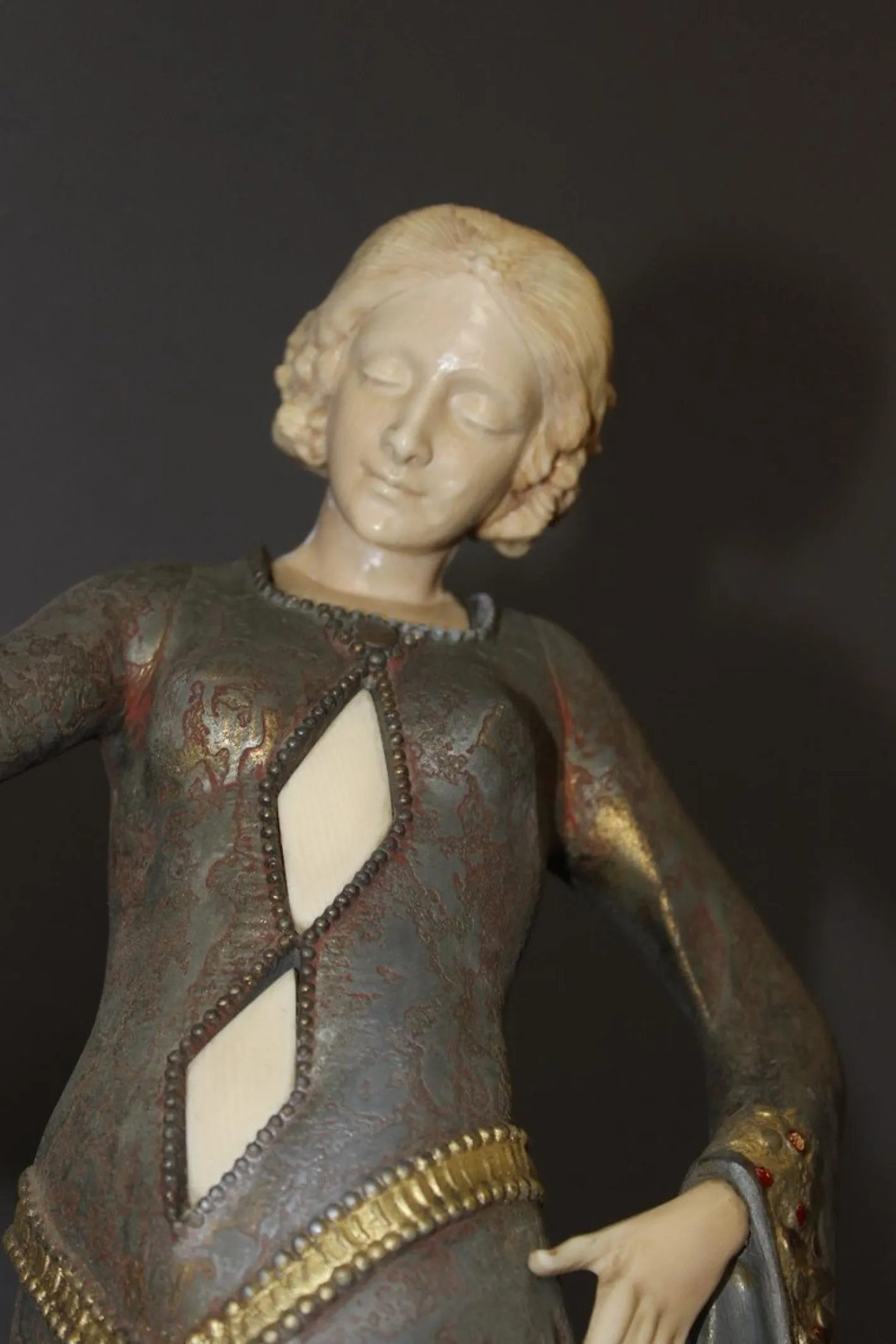Georges Gori, Frau mit Windhunden, 1925, Faux Chryséléphantine