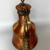 Georgianischer Krug aus handgehämmertem Kupfer mit klappbarem Deckel & Beschlägen aus Messing, 1800er