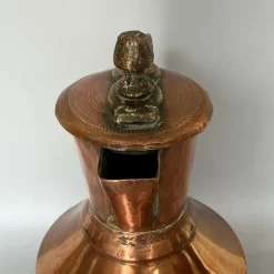 Georgianischer Krug aus handgehämmertem Kupfer mit klappbarem Deckel & Beschlägen aus Messing, 1800er