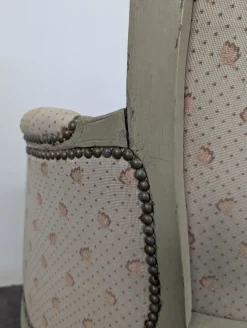 Gepolsterter Louis XVI Bergère Armlehnstuhl