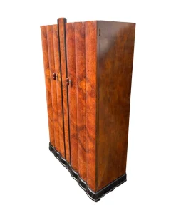 Geriffelter Art Deco Kleiderschrank, 1930