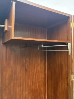 Geriffelter Art Deco Kleiderschrank, 1930
