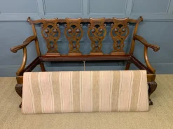 Geschnitztes Mahagoni Sofa im Chippendale Stil, 1900
