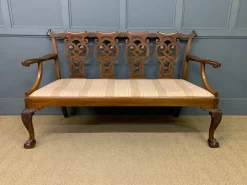 Geschnitztes Mahagoni Sofa im Chippendale Stil, 1900