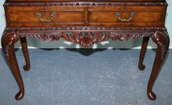 Geschnitzte Vintage Vitrine im Queen Anne Stil