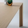 Gestreifter Esstisch aus Holz von Sebastiano Bottos