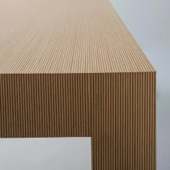 Gestreifter Esstisch aus Holz von Sebastiano Bottos