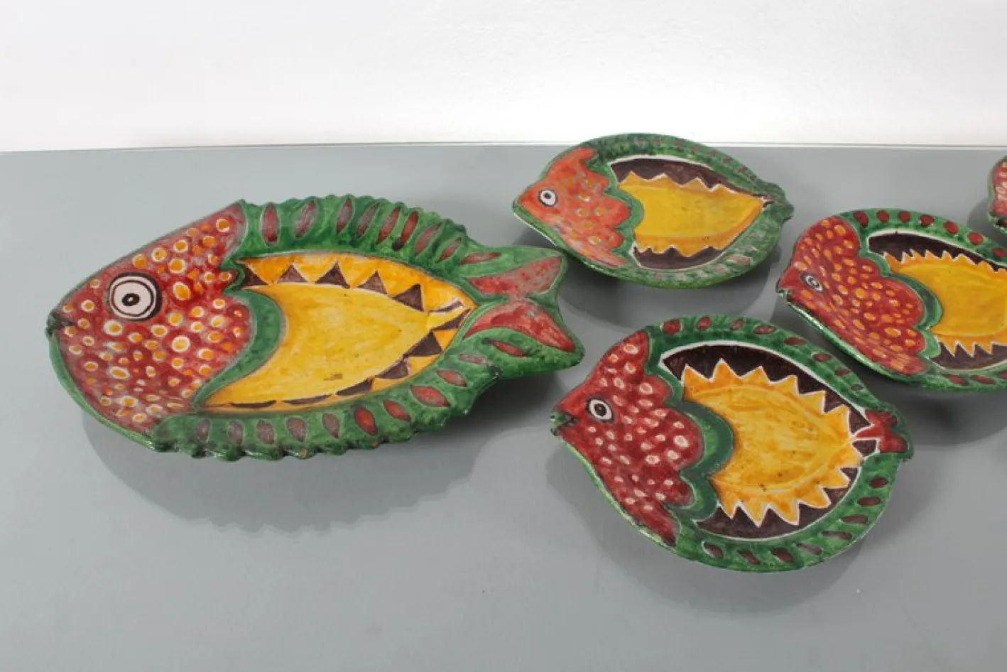 Glasierte Mid-Century Keramik Teller von De Simone, Italien, 1960er, 7 . Set